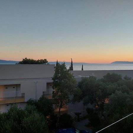 Apartman Njavro Podgora Exteriér fotografie